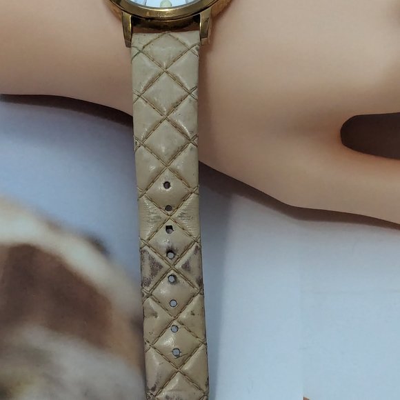 Retired design Kate Spade New York Lady's Wrist Watch Pink and Pastel Dots Face - Picture 7 of 8